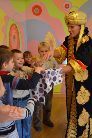 Taller infantil de trucos de magia en Alicante - 2