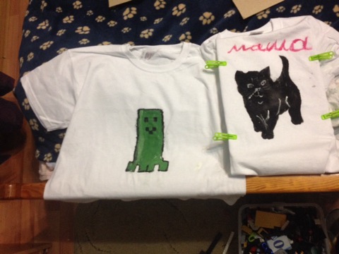 Taller de pintura sobre camisetas - 2
